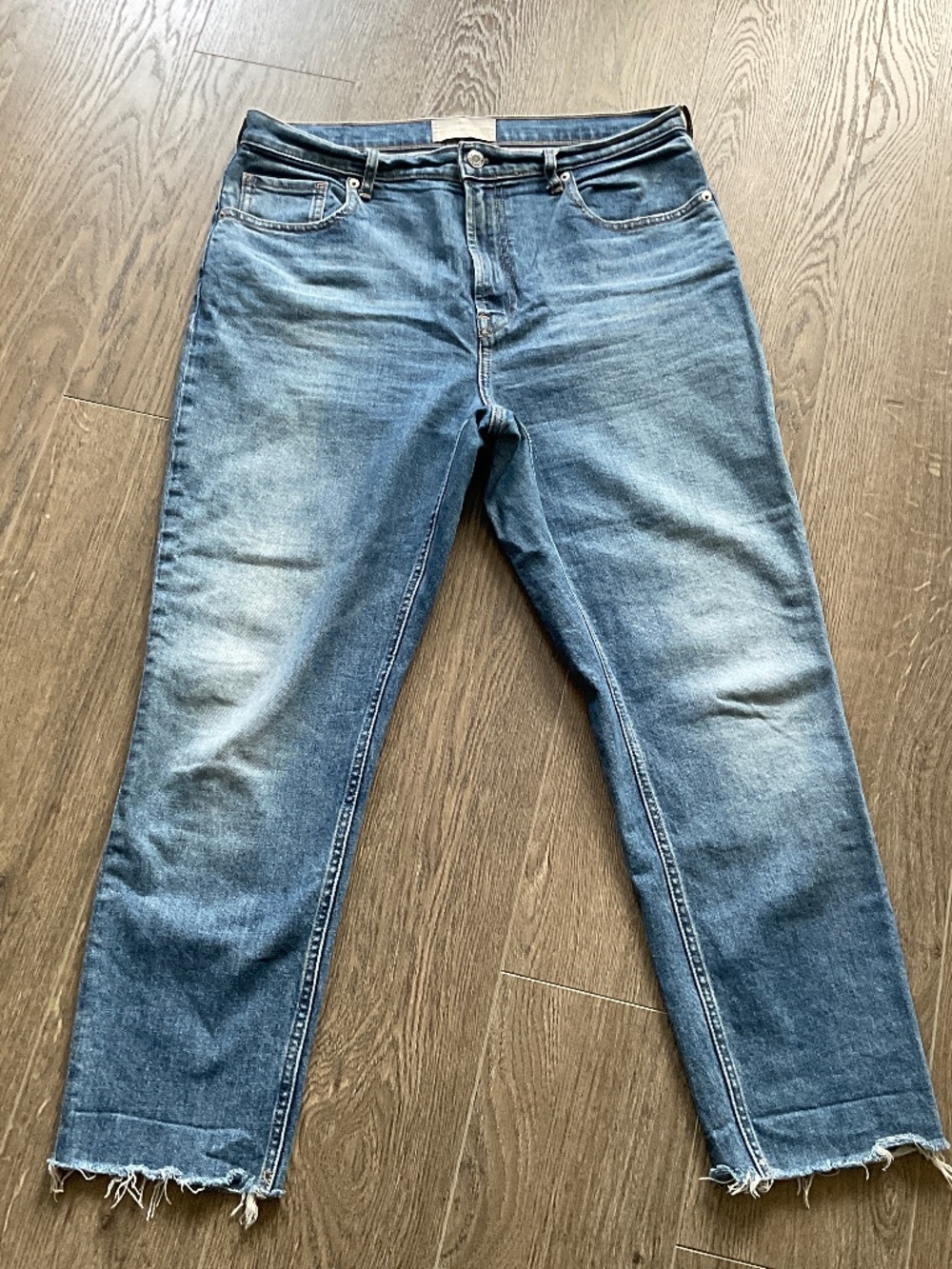 Everlane - The Original Cheeky Jean Ankle Crop Fray Size 31